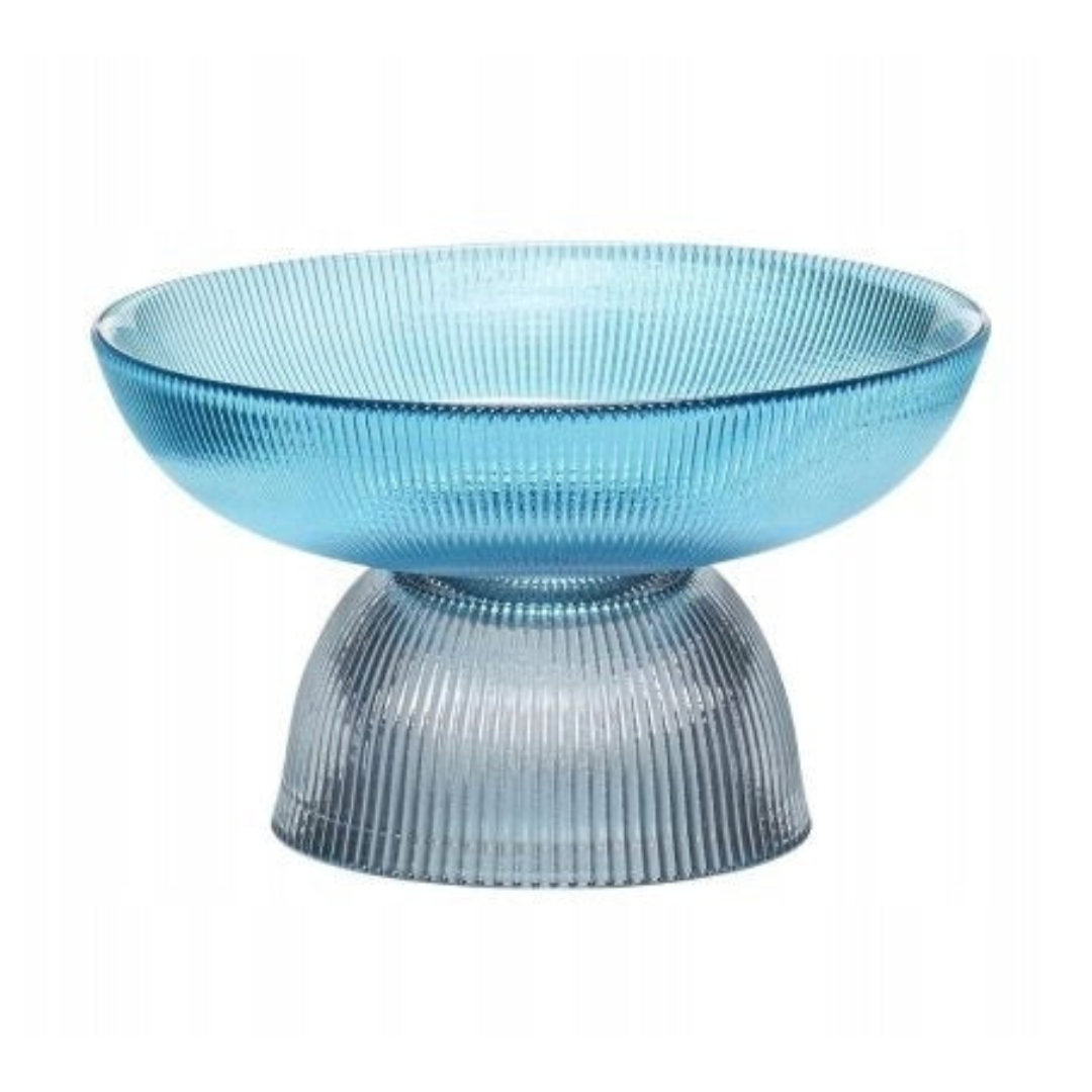 Boller, stor blå glassbolle med rillemønster plassert på en mindre base i samme stil.