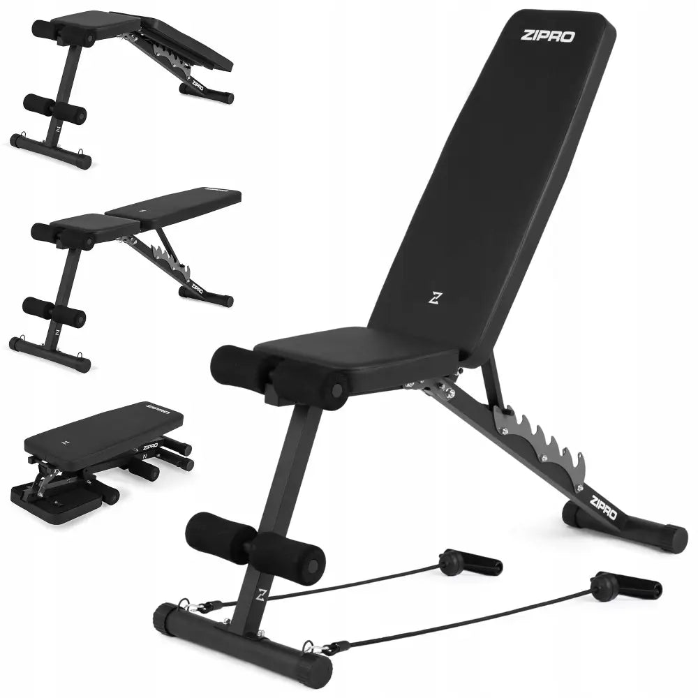 Treningsbenk, justerbar sort polstret benk med sølvfarget metallramme, benstøtte og sammenleggbar mekanisme.