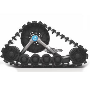 Tracks ATV / UTV, svart beltesystem med fire hjul i solid gummi festet til en slitesterk metallramme.