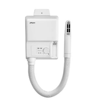 Hotellvirksomhet, vegghengt hvit hårføner med fleksibel slange og justerbare knapper i moderne utførelse.