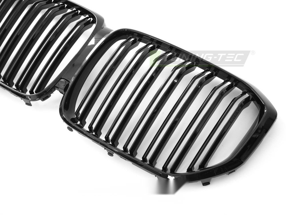 Grill X5 G05 19-22 sett fra siden, struktur synlig.