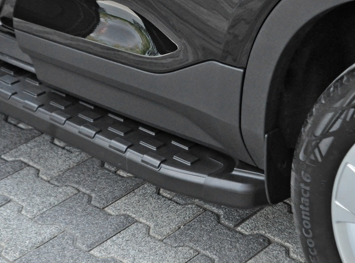 Stigtrinn ARP for Toyota RAV4 2013-2019 i svart aluminium og ABS, enkel montering uten boring