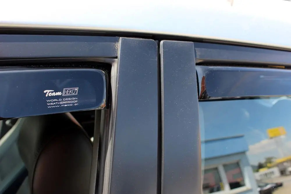Heko vindavviser til Toyota Land Cruiser J100 – sort og transparent