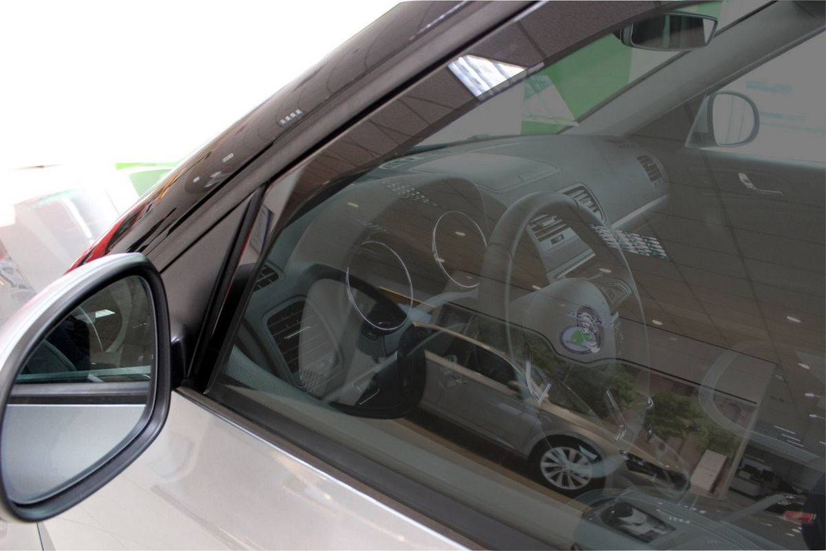 Heko vindavviser til Skoda YETI 5-dørs 2009→ sett 2 stk. – sort transparent