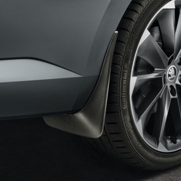 VAG OEM skvettlapp til Skoda Superb III Stasjonsvogn – bakmontering på begge sider