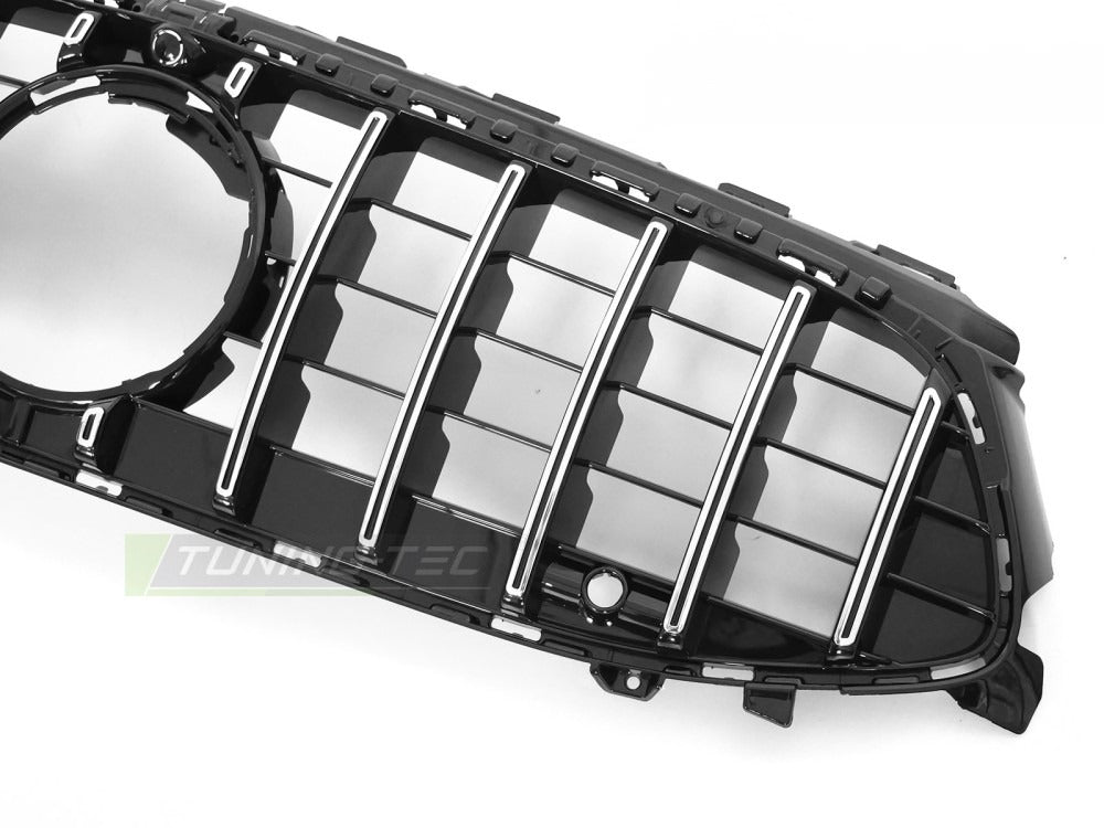 Grill Mercedes CLA W118 23-25 sett fra siden, struktur synlig.