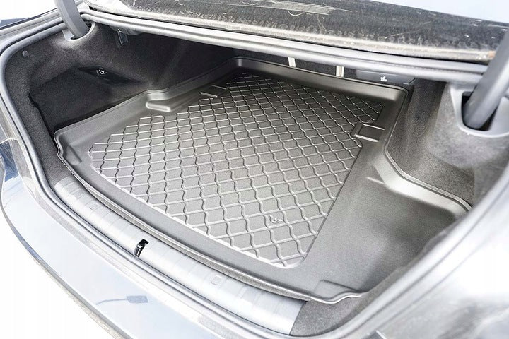 Aristar bagasjeromsmatte til Bmw 5 (G30) Sedan Hybrid – svart-satin matt