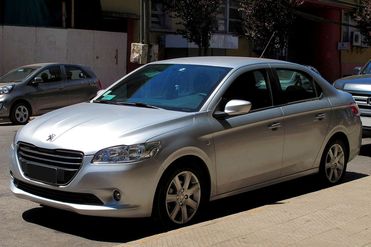 Skvettlapp Peugeot 301 pre-facelift (2012-2017) – ABS - detaljer