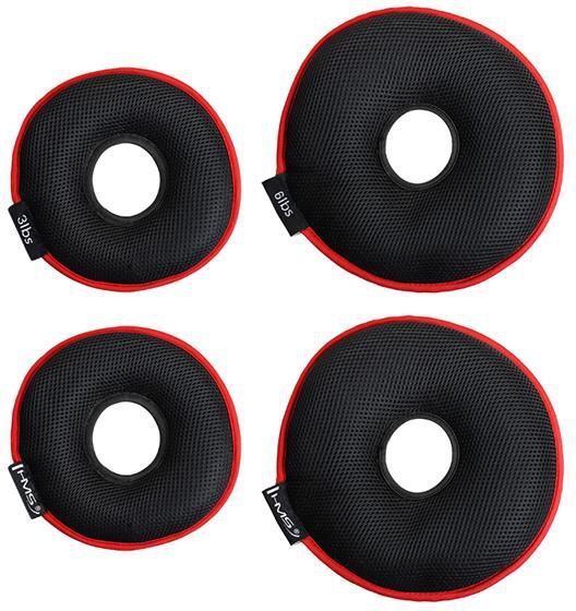 Kettlebells med fire runde vektskiver i svart netting med rød kant, sett ovenfra, vekt og merke synlig.