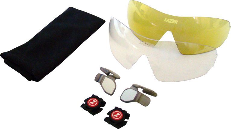 Sykkelbriller med to utskiftbare visirer i klart og gult, to små speil, festeklips og svart oppbevaringspose.