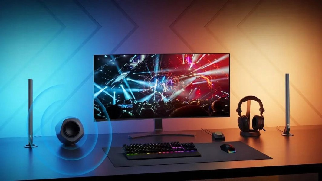 Tredemølle hjemme gaming lys RGBIC Light Bars brukt bak buet skjerm med fargerik blå og oransje belysning.