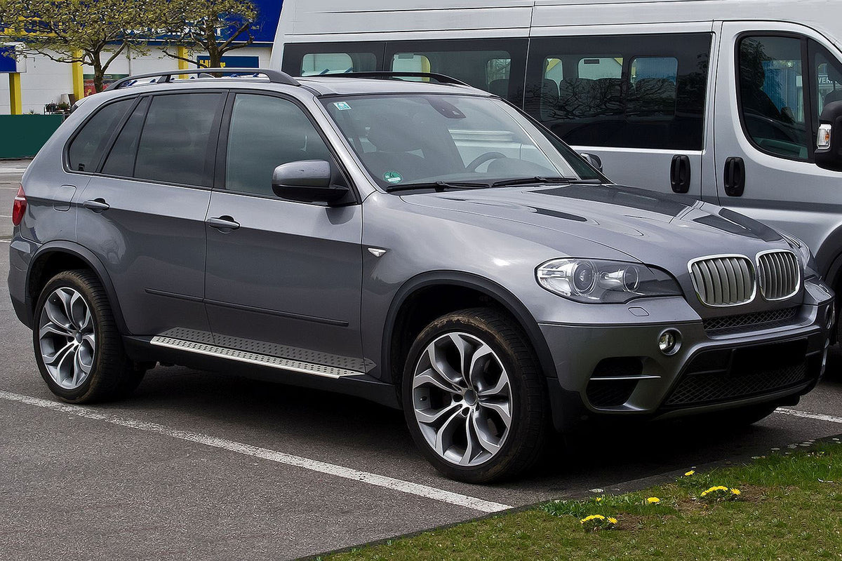 Stigtrinn Ventshield til Bmw X5 II (E70) i aluminium og ABS for enkel montering