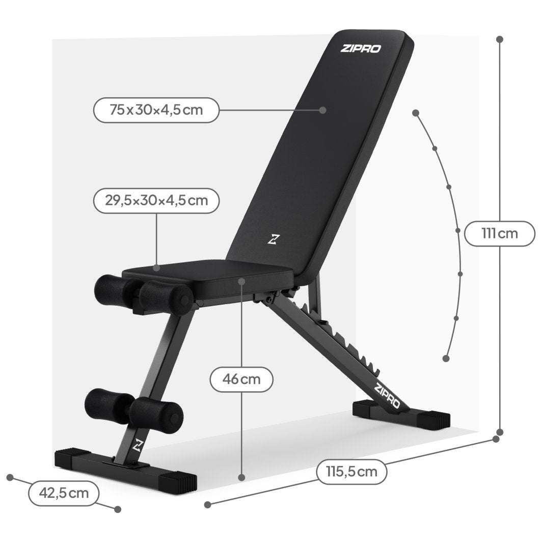 Treningsbenk Justerbar i svart metall med polstret sete og rygg, mål for høyde og lengde vises tydelig.