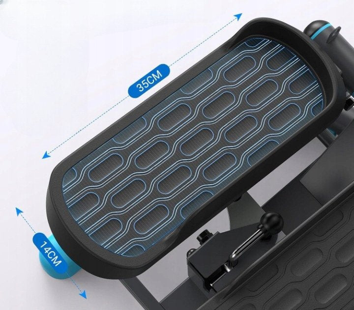 Stepmaskin med sort og blå pedal, strukturert mønster og avrundede hjørner, måler 35 x 14 cm.