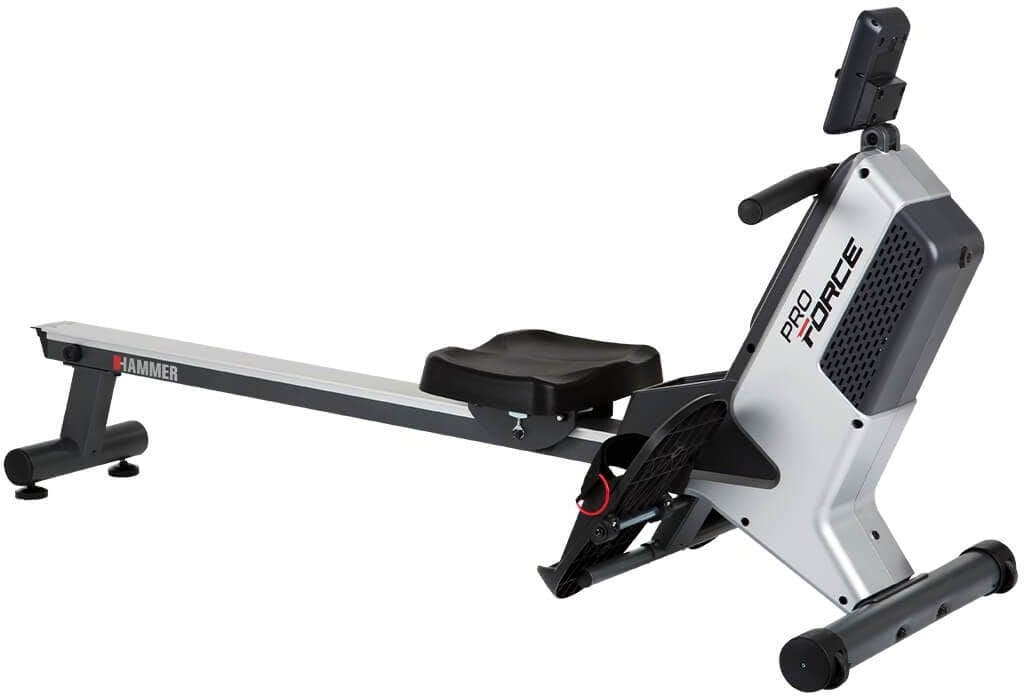 Romaskin Trening sølvfarget magnetisk romaskin med polstret sete, sorte detaljer, sett fra siden.