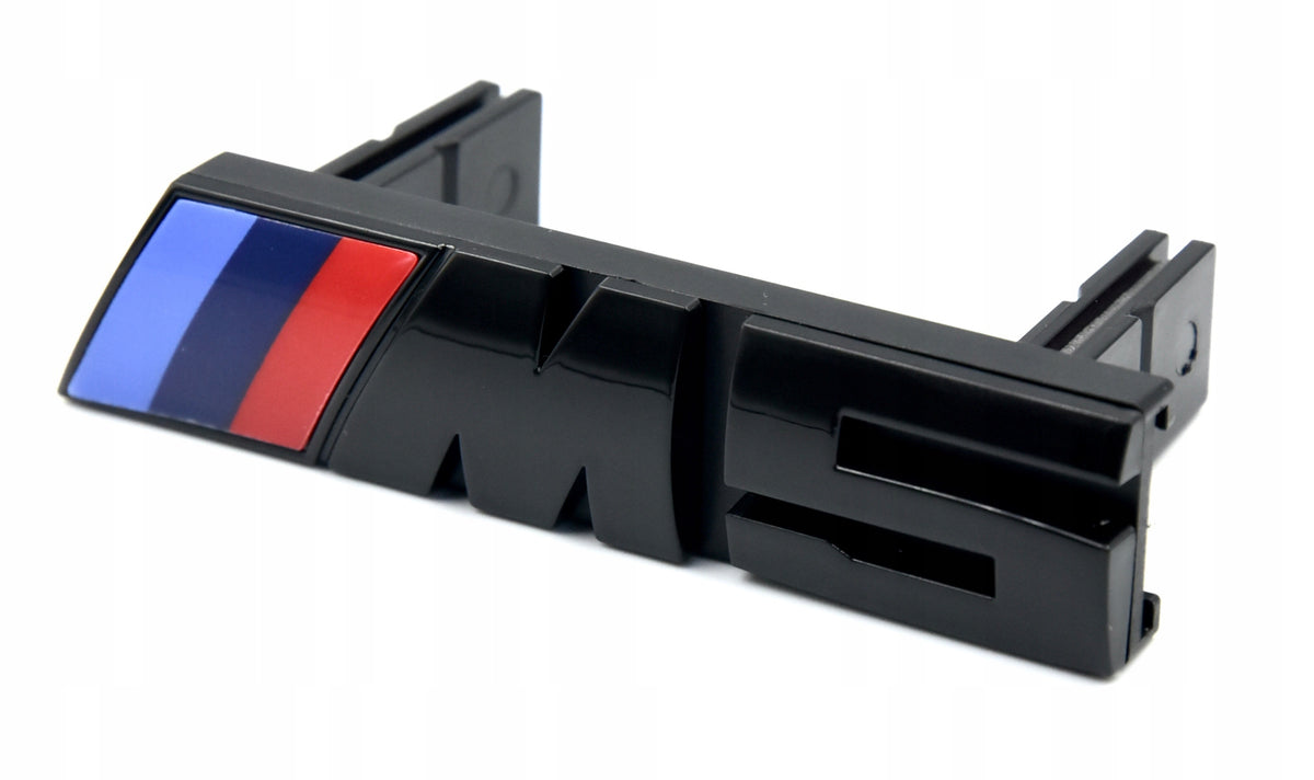 Emblem/logo til Bmw Glossy Black Edition montert på frontgrill i M5 Sport Design