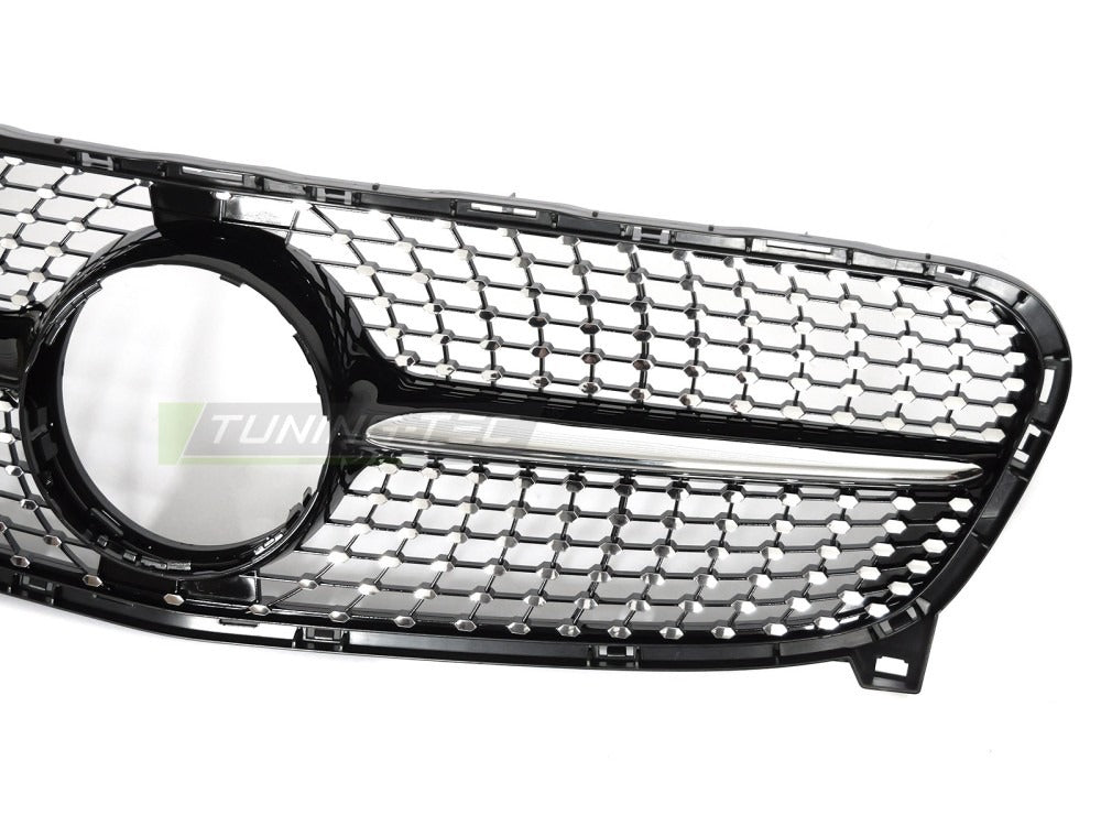 Grill Mercedes GLA X156 13-16 sett fra siden, lamellstruktur synlig.
