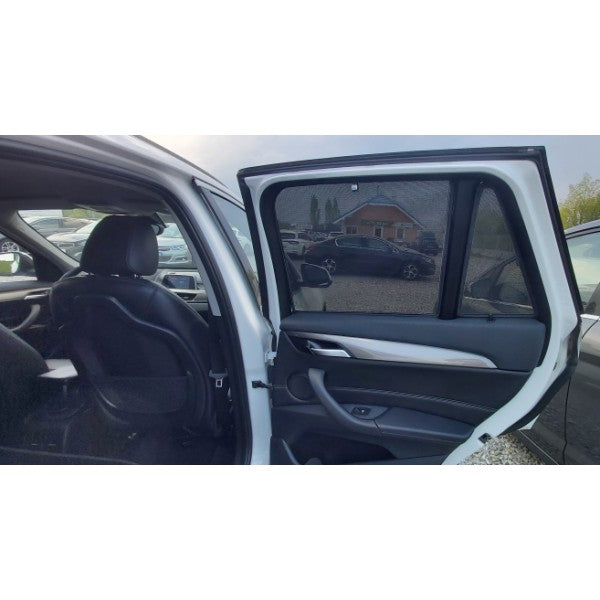 Solskjerm Bmw X1 (F48) (2015-2022) (4 stk) - sett forfra