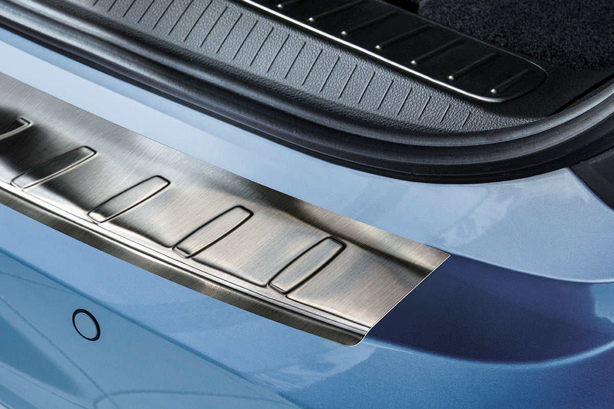 Avisa bakfangerbeskytter til Opel Zafira C – 3M montering