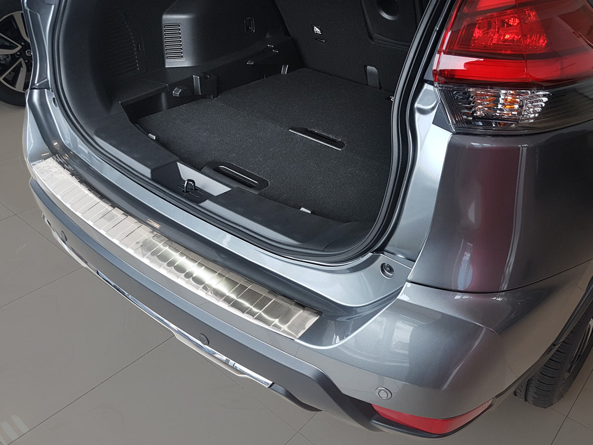 Avisa bakfangerbeskytter til Nissan X-Trail III (T32) Facelift / Silver Edition – børstet stål