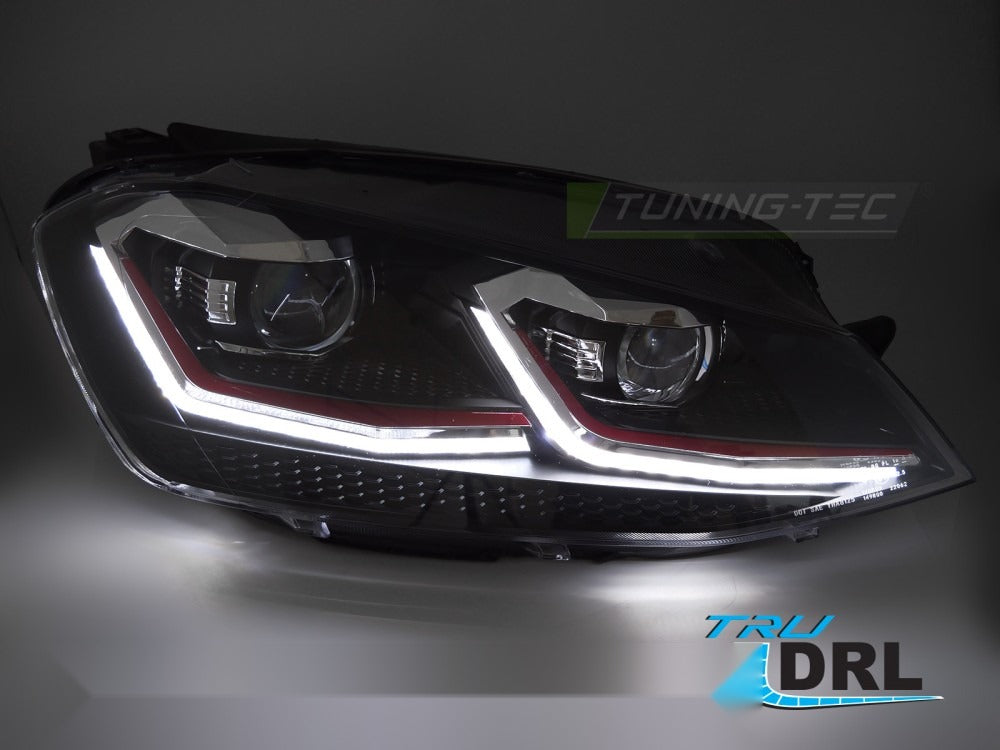 Detaljbilde av frontlykt Golf 7 med DRL og sequential blinklys.