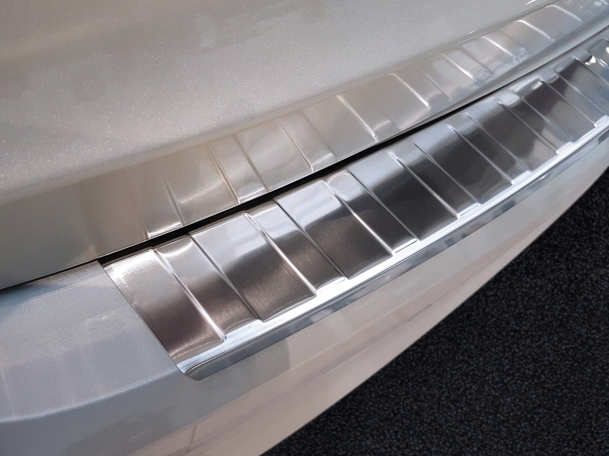 Bakfangerbeskytter Hyundai Elantra VI (2016-) – Rustfritt stål - detaljer
