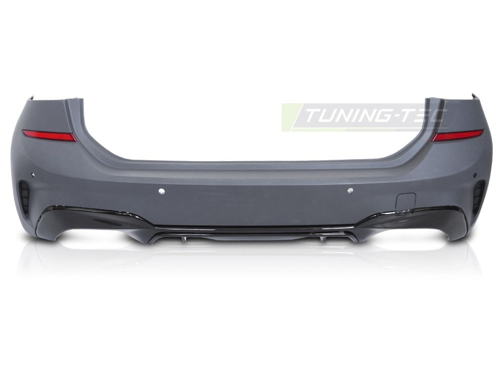 Detaljbilde av støtfanger bak til Bmw G21 Touring 19-22 med performance linjer og diffusor-detaljer.