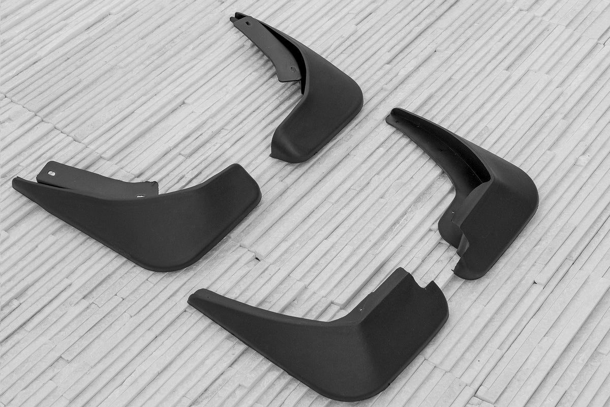 Ven-Tuning skvettlapp til Ford Fiesta Mk6 – svart ABS