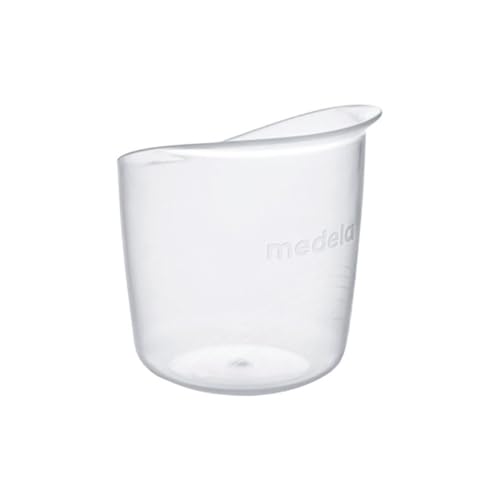 Kopp med måleskala på 30 ml, gjennomsiktig plast, avrundet form, helletut og Medela-logo på siden.