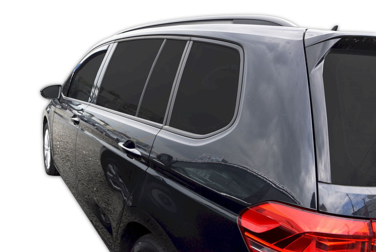 Vindavviser Vw Touran II (2015-) – PMMA Plexi - nærbilde