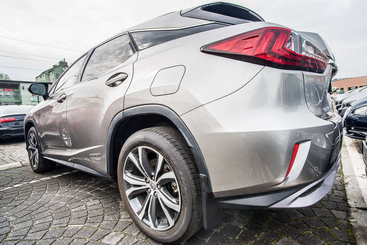 Ven-Tuning skvettlapp til Lexus RX IV – svart ABS-materiale