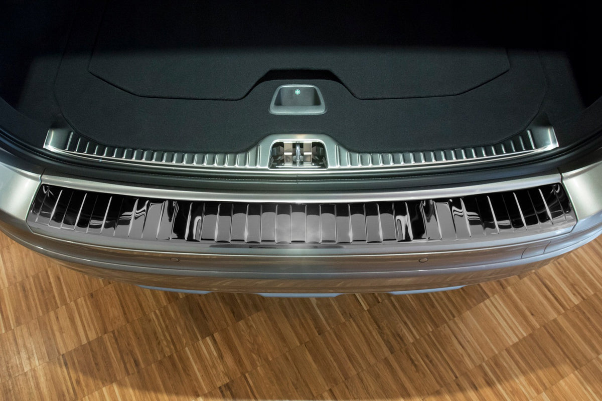 Avisa bakfangerbeskytter til Volvo XC60 I Facelift / Black Edition – svart Black Mirror overflate