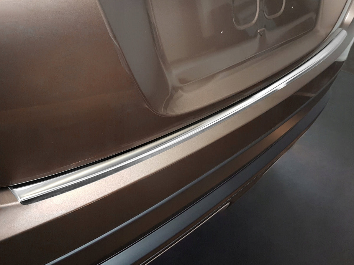 Avisa bakfangerbeskytter til Mitsubishi Eclipse Cross – enkel 3M-montering