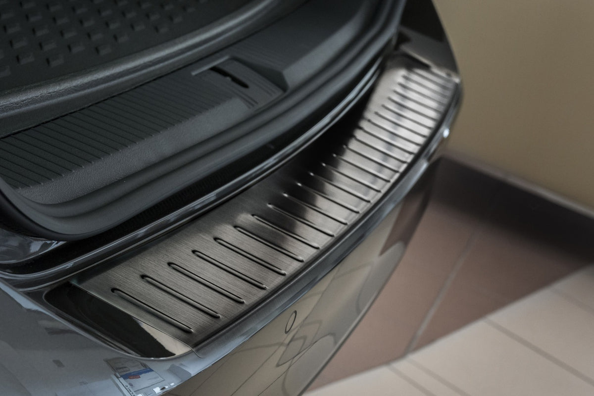 Avisa bakfangerbeskytter til Vw Passat B8 Variant – rustfritt stål