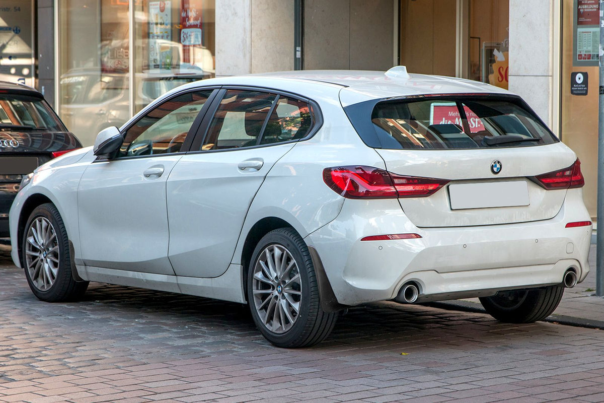 Skvettlapp Bmw 1 (F40) (2019-2024) – ABS - nærbilde