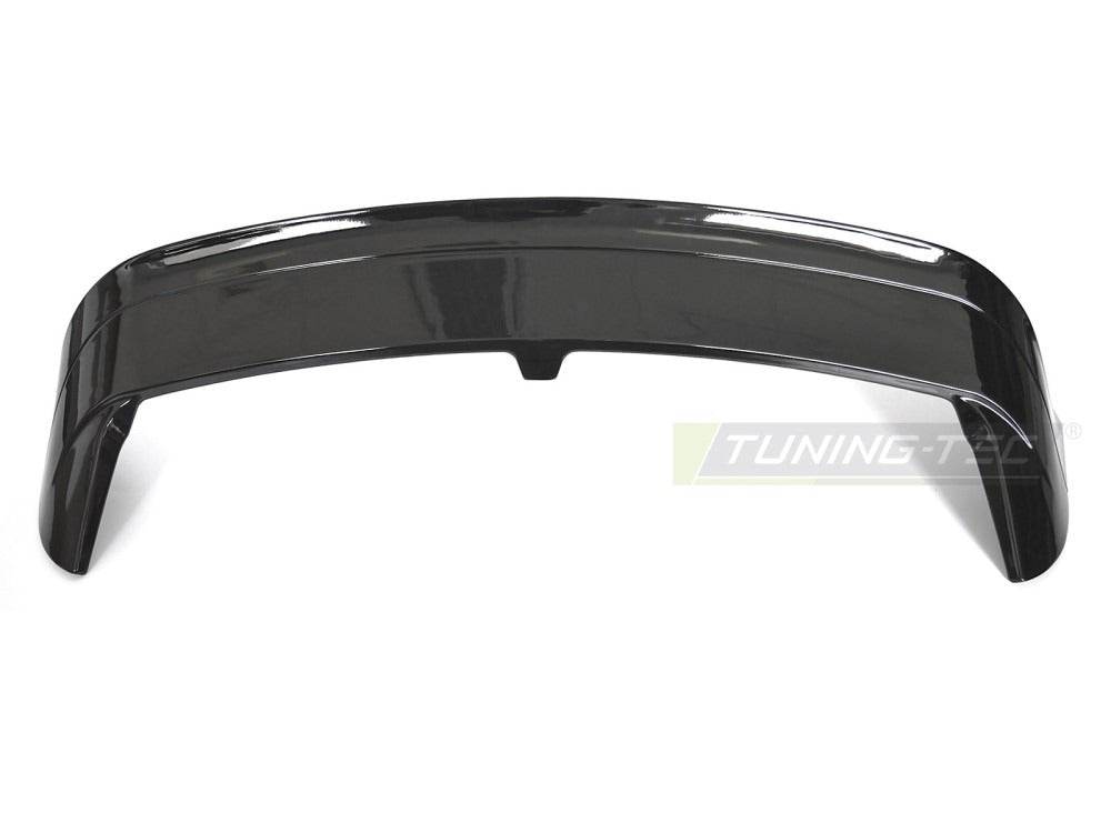 Takspoiler VW Golf 8 19-24 – detalj av kanter og passform