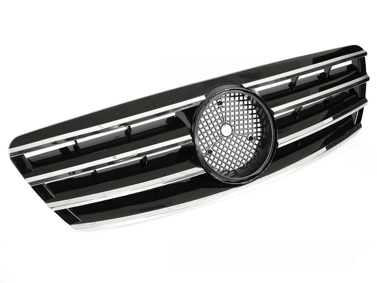 Grill til Mercedes C-Klasse W203/S203 00-07 i sort/krom sett rett forfra på hvit bakgrunn.
