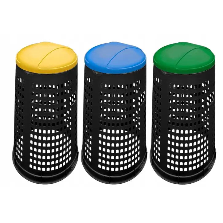 3 X Ruff åpent stativ, tre sorte plastkurver med fargede lokk i gul, blå og grønn, sett forfra.