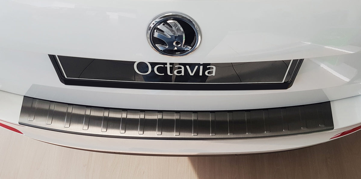 Avisa bakfangerbeskytter til Skoda Octavia III Stasjonsvogn – rustfritt stål