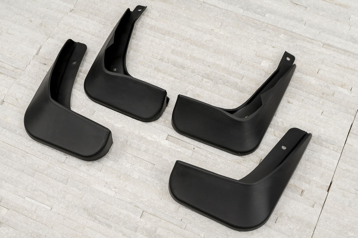 Ven-Tuning skvettlapp til Vw Polo V Facelift – svart ABS-materiale