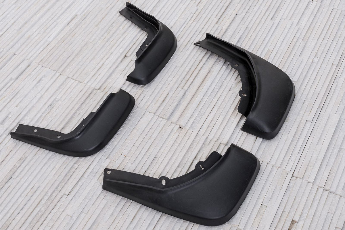 Ven-Tuning skvettlapp til Volvo XC60 I Facelift – svart ABS-materiale