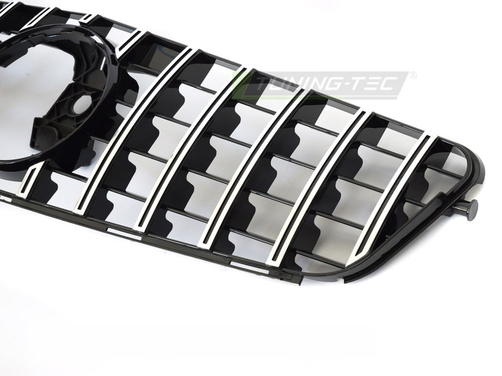 Grill Mercedes C-Klasse W204 07-14 sett fra siden, struktur synlig.
