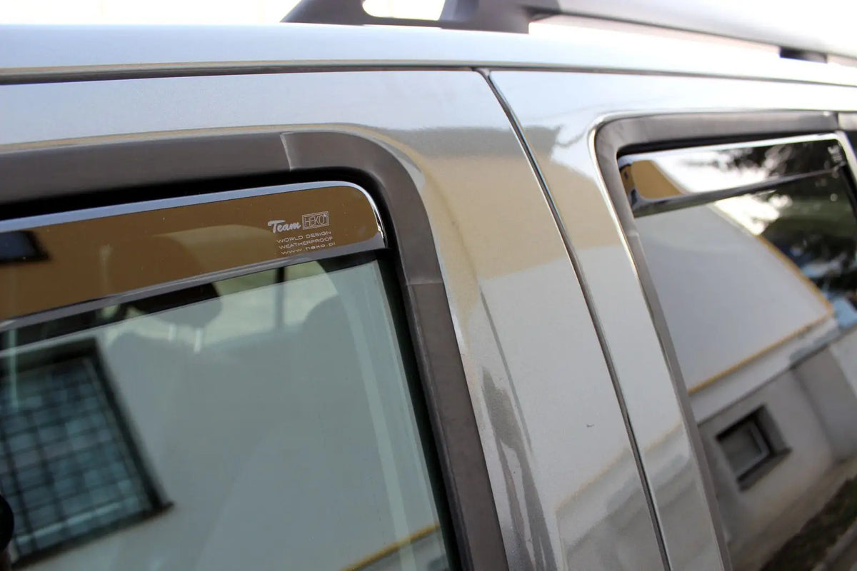Vindavviser Nissan Pathfinder III (R51) (2004-2014) – PMMA Plexi - detaljer