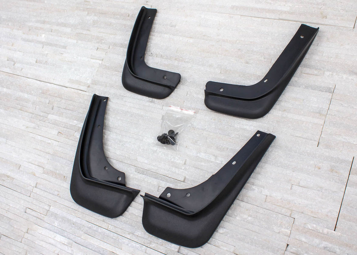 Ven-Tuning skvettlapp til Volvo C30 – svart ABS-materiale