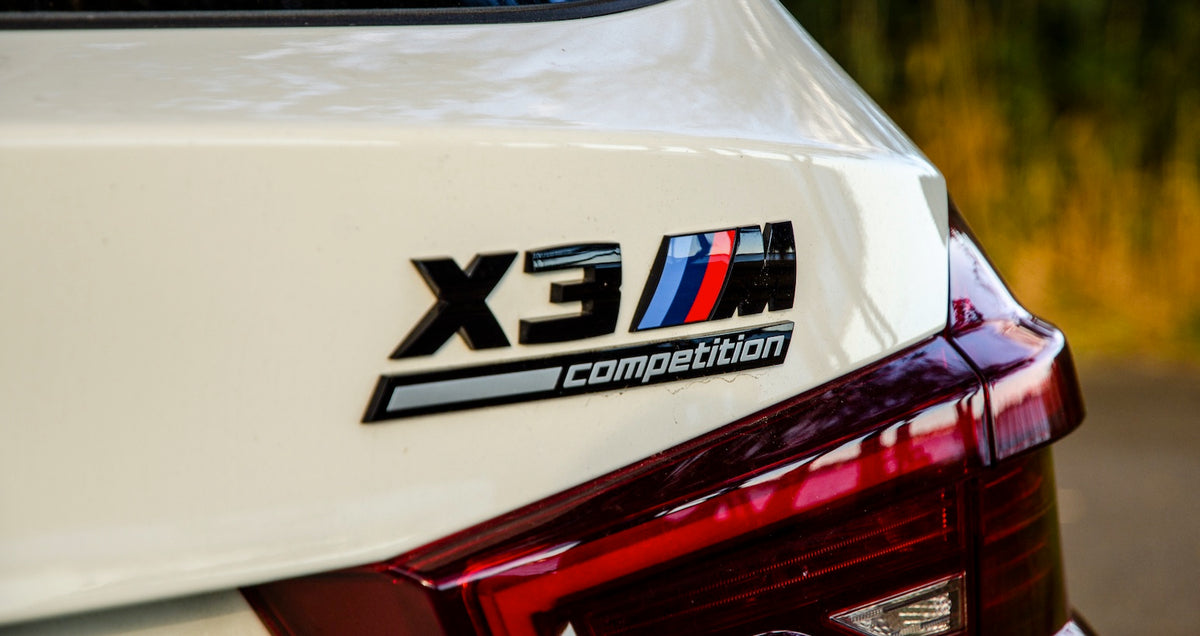 Emblem Bmw X3 M Competition Black Bakluke | Bmw Ag - detaljer