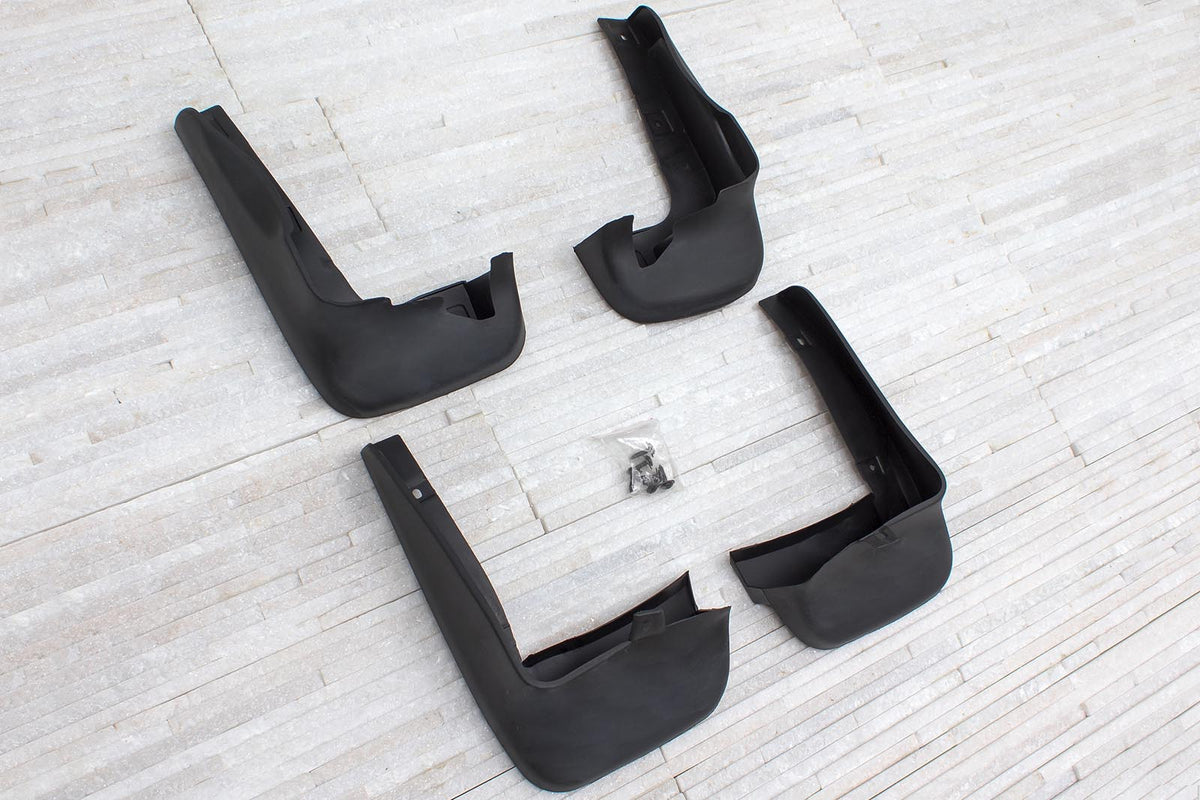 Ven-Tuning skvettlapp til Honda CITY V – svart ABS