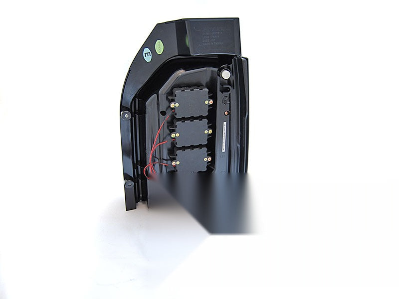 Detaljbilde av baklykter VW T6 15-19 OEM Bulb med LED-detaljer.