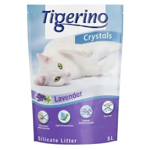 Tigerino Silikonsand 5 L, lyseblå og lilla pose med hvit katt, lavendelduft og produktfordeler tydelig vist på emballasjen.