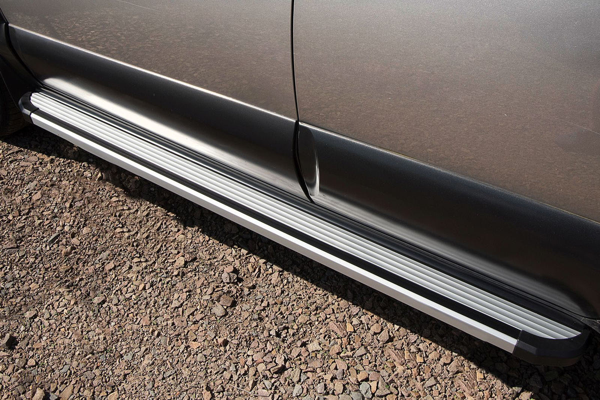 Stigtrinn Hyundai Tucson Ventshield (2004-2010)