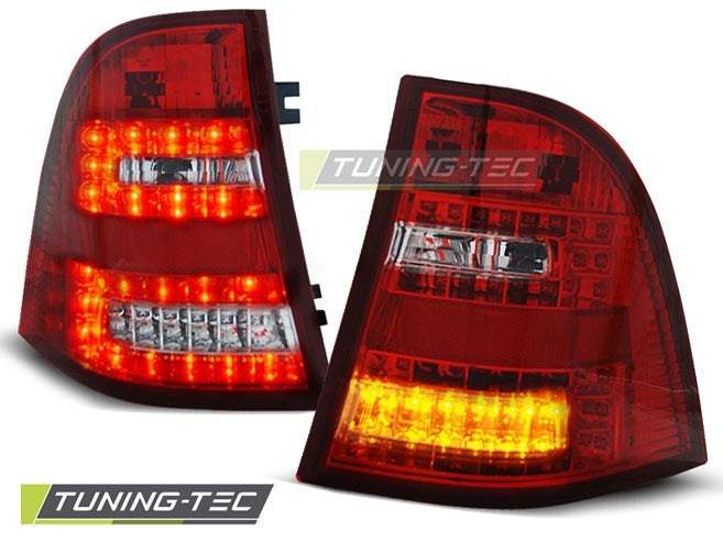 Detaljbilde av baklykter Mercedes ML W163 98-05 med LED-detaljer.